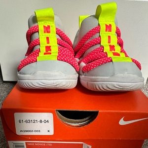 Like new toddler girl Nike novice slip on sneaker size 7